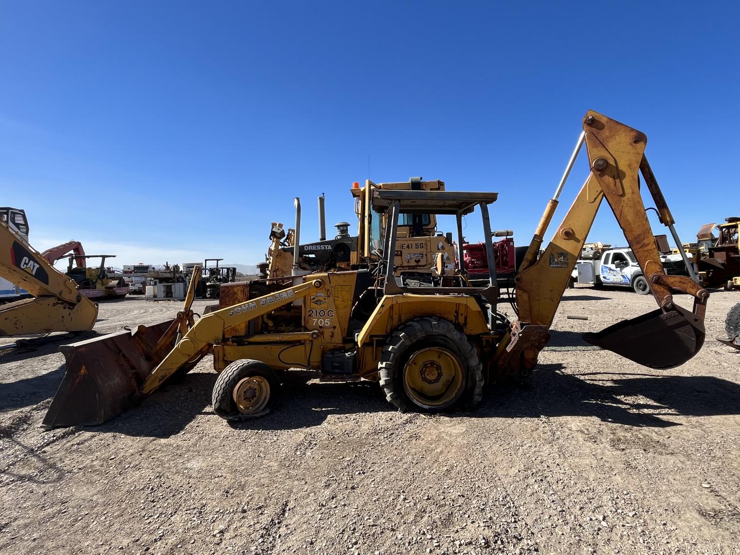 ./imagenes/INVOICE/2019/17348/RETROEXCAVADORA JOHN DEERE 210C (7).JPG